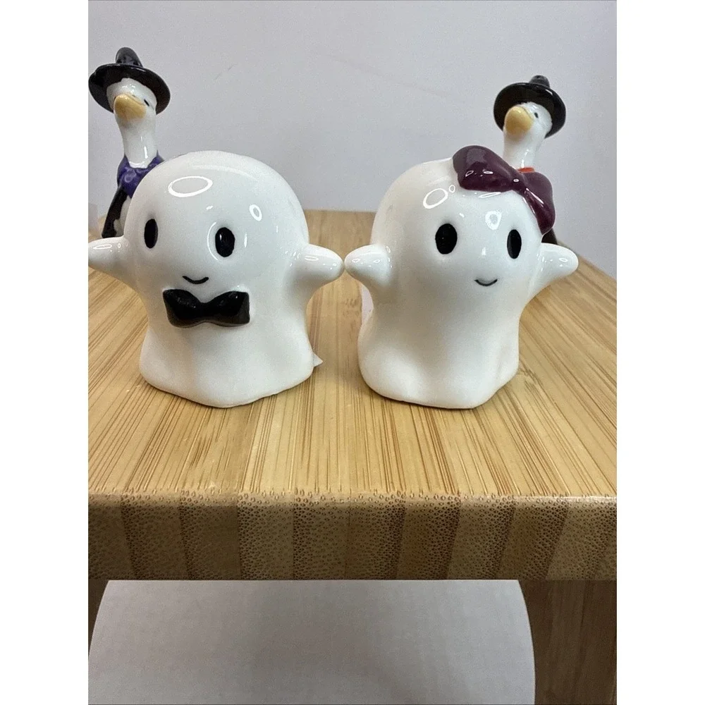 New Cracker Barrel Mini Halloween Ghosts Geese Witch Salt & Pepper Shakers 2026